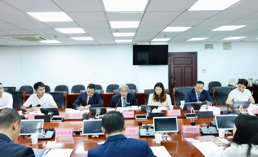 ueditor_img/1724912699.png 贵州商务厅照片(2).png